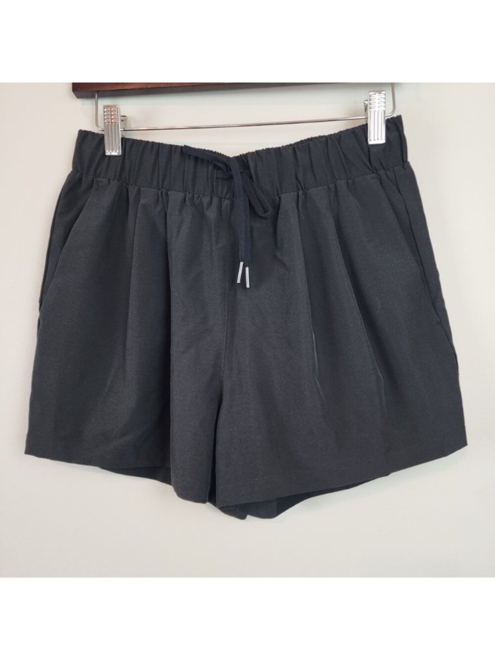 Halara shorts mid rise elastic waistband black size small 3" inseam - Picture 2 of 8
